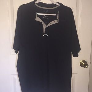 Men’s Oakley polo shirt
